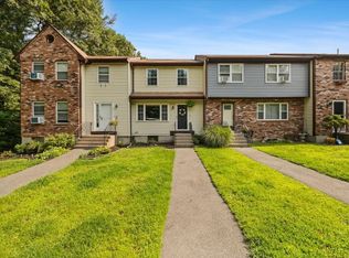 102 S Washington St #20, Norton, MA 02766
