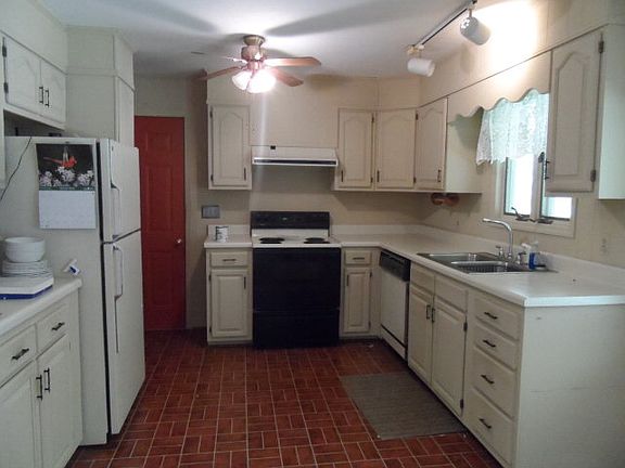 5th image of 601 Meadow Lane Ave