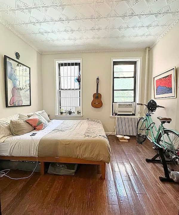 1st image of 607 E 11th St #20B