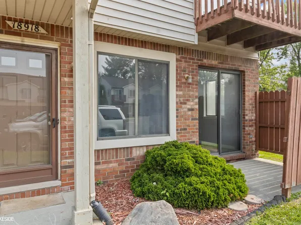 18918 E Forteen Mile Rd #5, Roseville, MI 48066