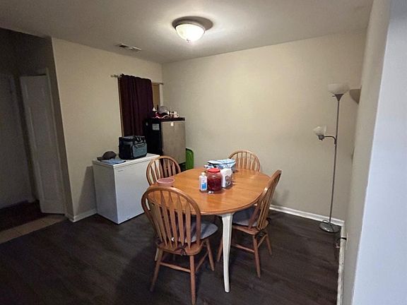 3rd image of 146 Sandford St
