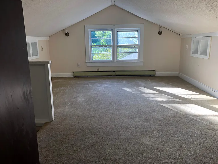 100 Echo Ave — Photo 12