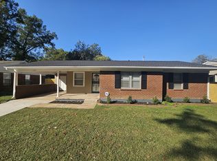 1737 Capri St, Memphis, TN 38117