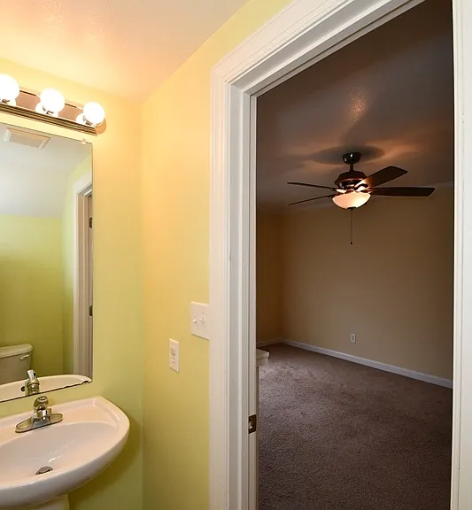 104 Streamwood Dr — Photo 7