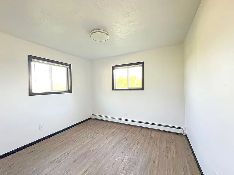 Remodeled 2 Bed, 1 Bath in a Convenient Central Location — Photo 35