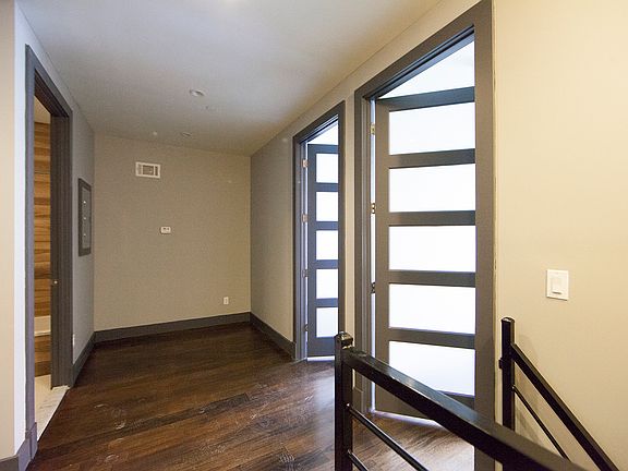 4th image of 123 Boerum St #1BB