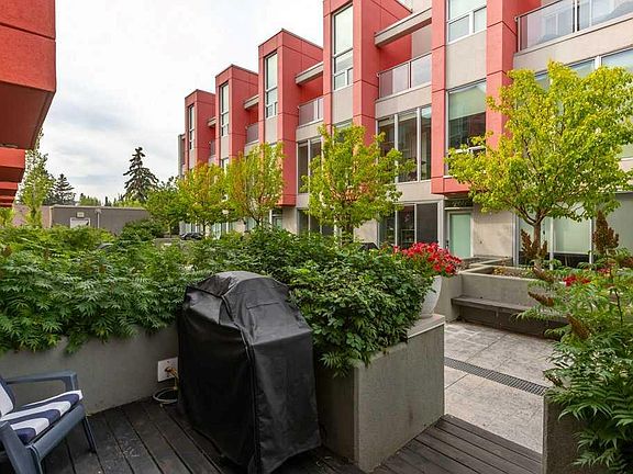 4th image of 2717 N 17th St SW #203