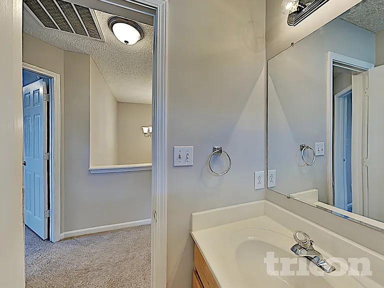 445 Amir Cir — Photo 13