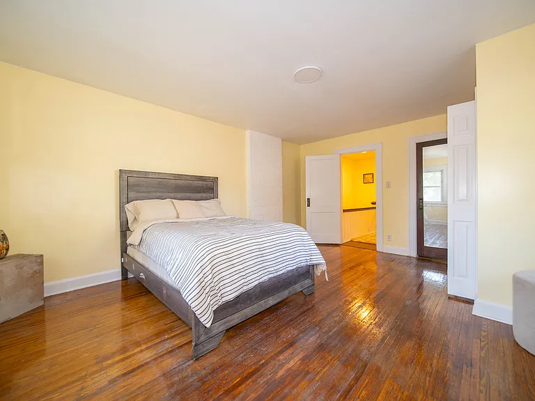 5446 N College Ave #2 — Photo 10