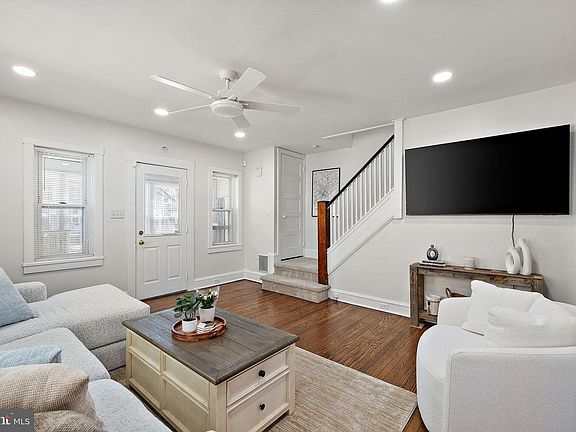 2nd image of 419 Geddes St