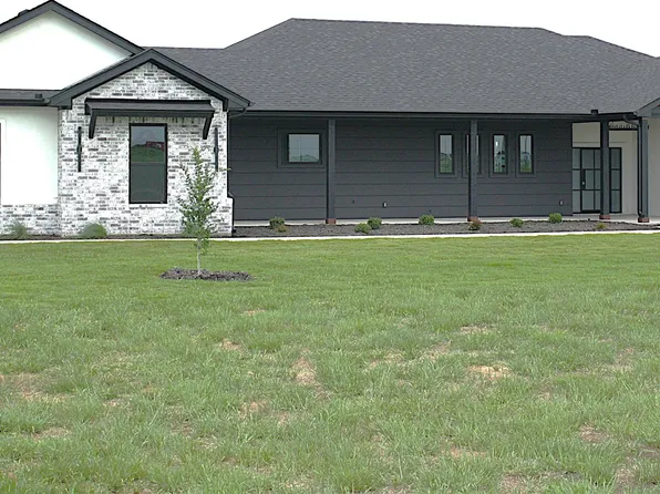 611 Willow Moon Ranch Rd, Crawford, TX 76638
