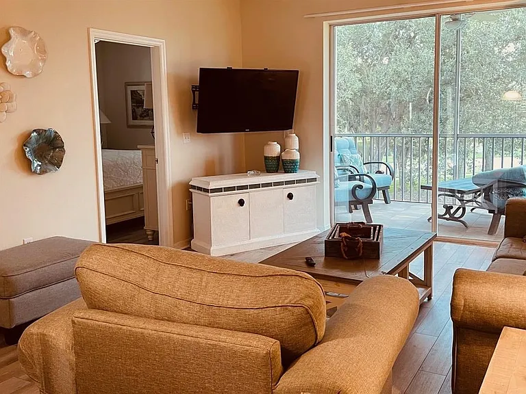 9630 Club South Cir #6201 — Photo 11