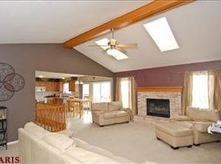 48 Lias Ct, Wentzville, MO 63385