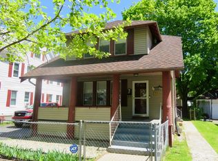 65 Rochelle St, Springfield, MA 01109