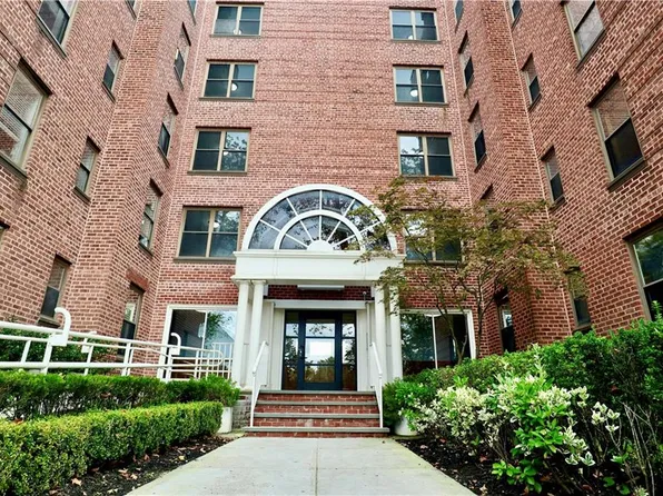 2171 Bragg Street image 1 of 18