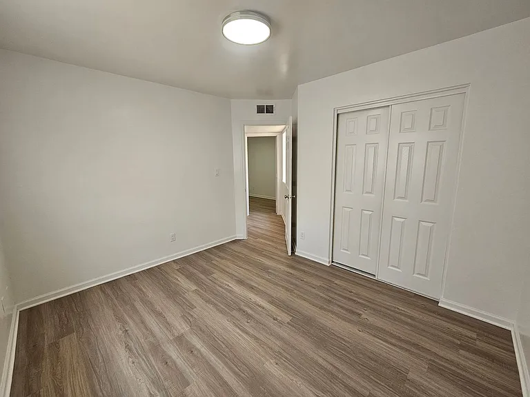1715 E. Pepper Circle — Photo 43