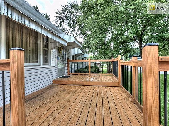 Spacious front porch
