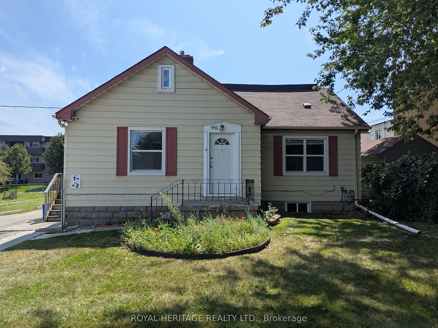 3 bed, $2,495 — Photo 1
