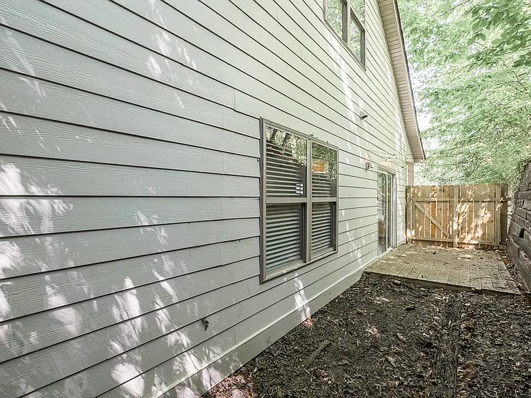 70 Gardenia Dr NW — Photo 38