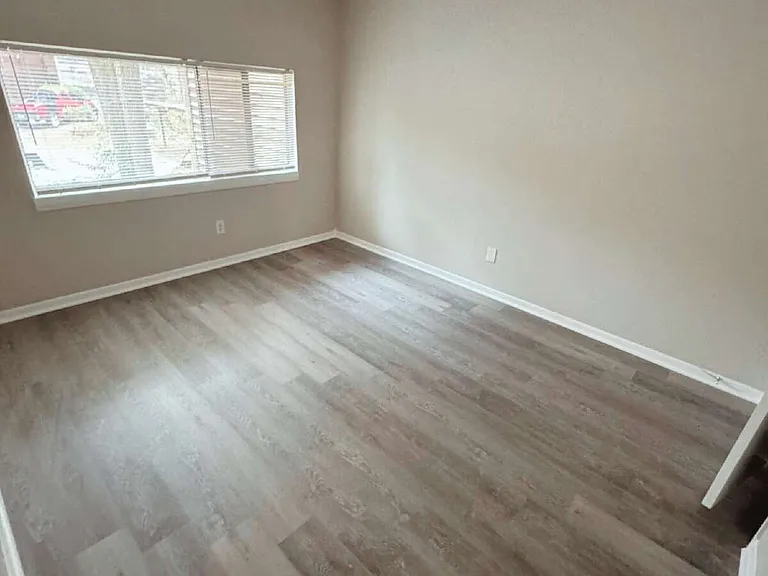 2525 Terrace Trl — Photo 10