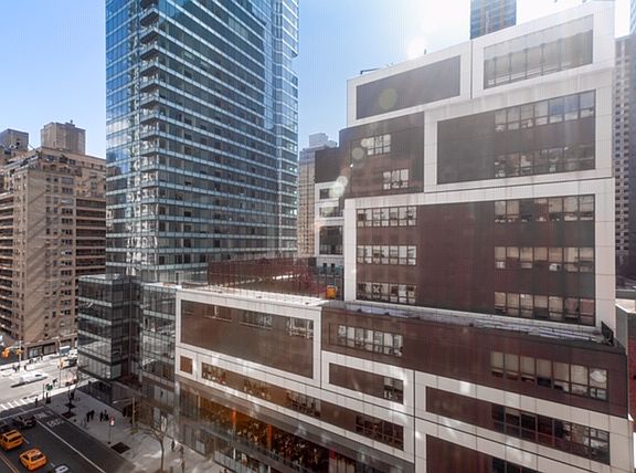 2nd image of 227 E 57th St APT 11