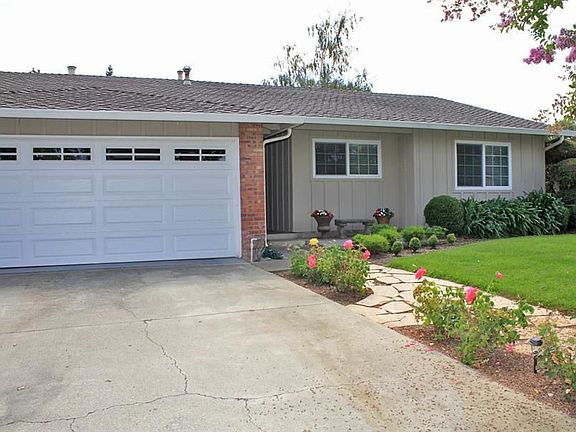 3rd image of 231 Gregg Ct