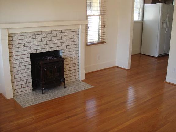 4th image of 4213 Utah St