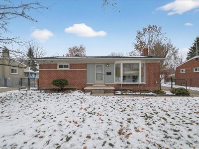 22856 S Brookside Dr, Dearborn Heights, MI, 48125