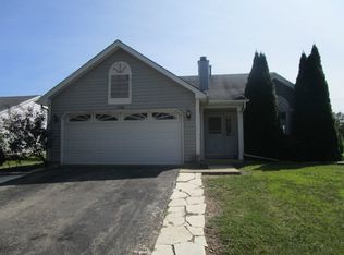 1306 Sebring Cir, Elgin, IL 60120