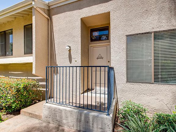 4th image of 2955 Pembroke Ct