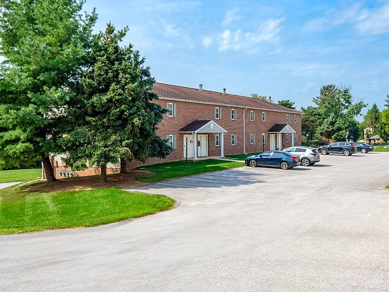Apartments at Waterford — Photo 308