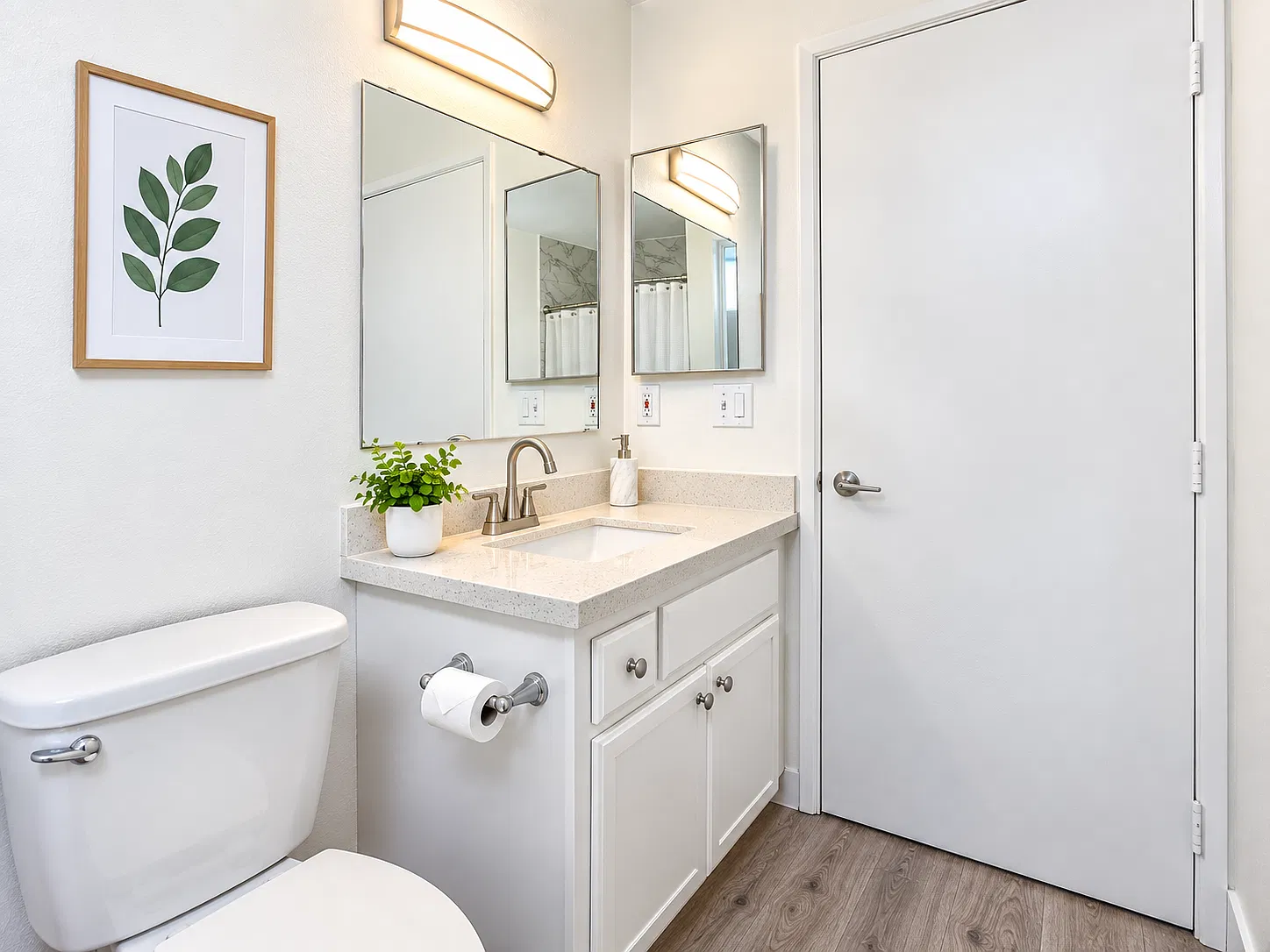 II657 Oxnard St, Unit 101 — Photo 2