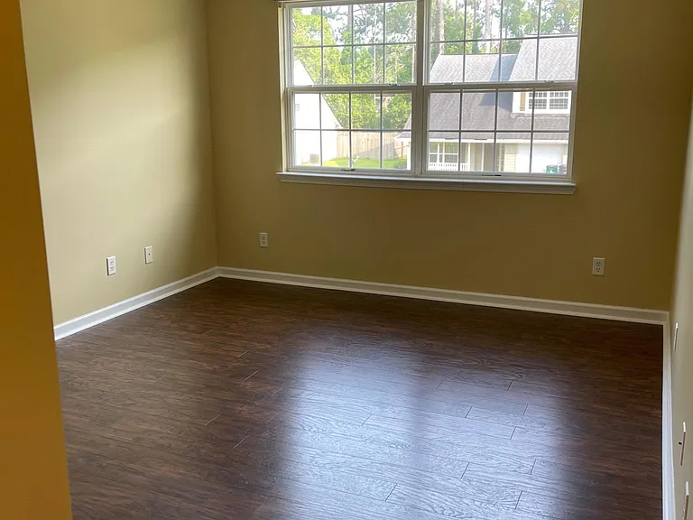 315 Gary Cir — Photo 9