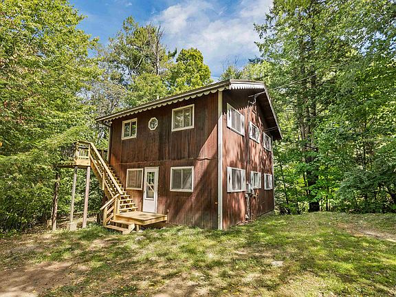 2nd image of 51 White Birch Drive #253-370-000