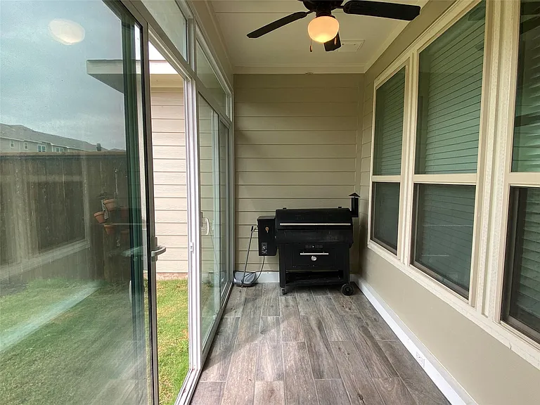 347 Madison Oaks — Photo 17