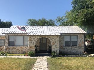 630 E Miller Ave, Kingsville, TX 78363