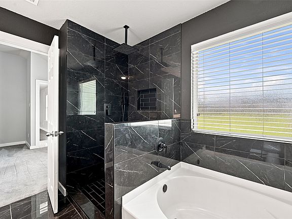 5th image of 1558 Nottingham Dr