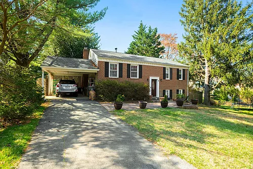 6 Grovepoint Ct Photo 1