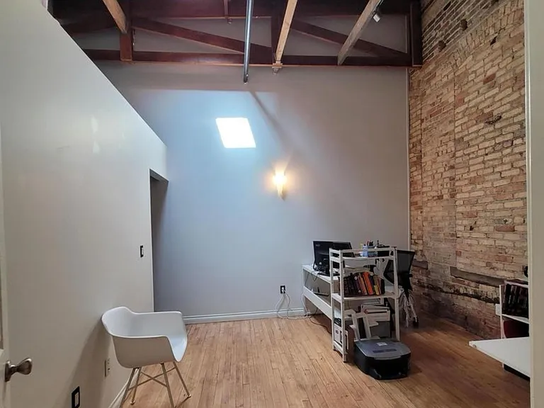 222 S Washington Sq #3 — Photo 21
