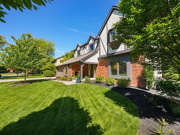 4th image of 5850 Moray Ct