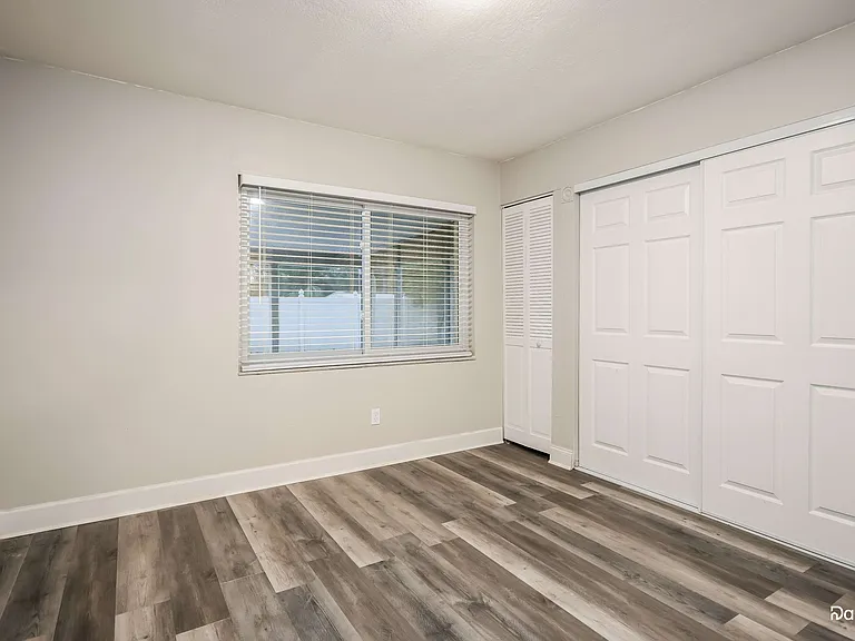 202 Minnesota Woods Ln — Photo 9