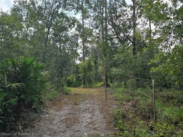 1012 W Venetian Dr, Sebring, FL 33875