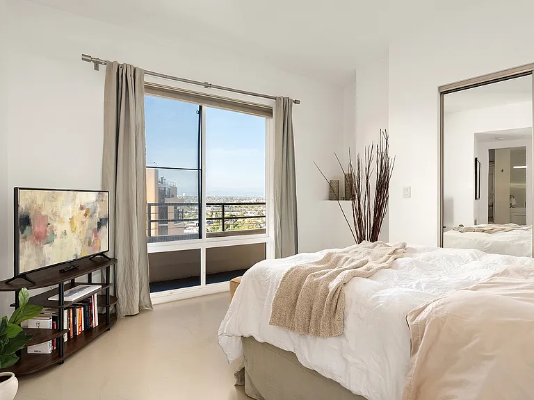 4314 Marina City Dr #Penthouse 18 — Photo 18