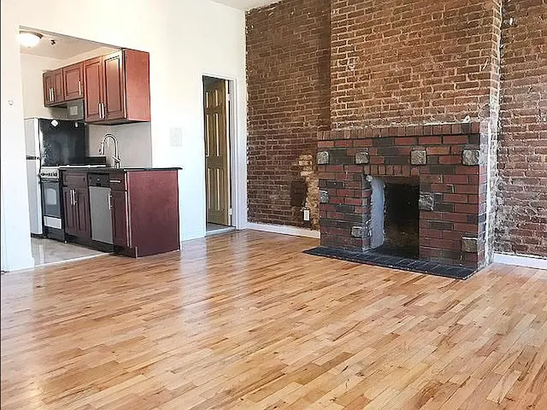 131 W 81st St #8 — Photo 1