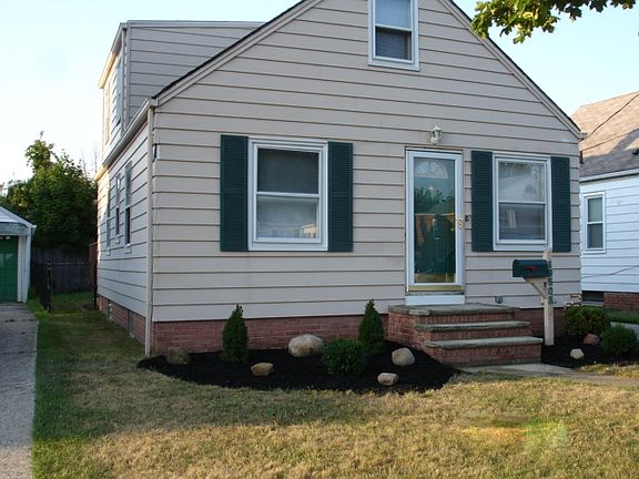 2nd image of 19505 Muskoka Ave