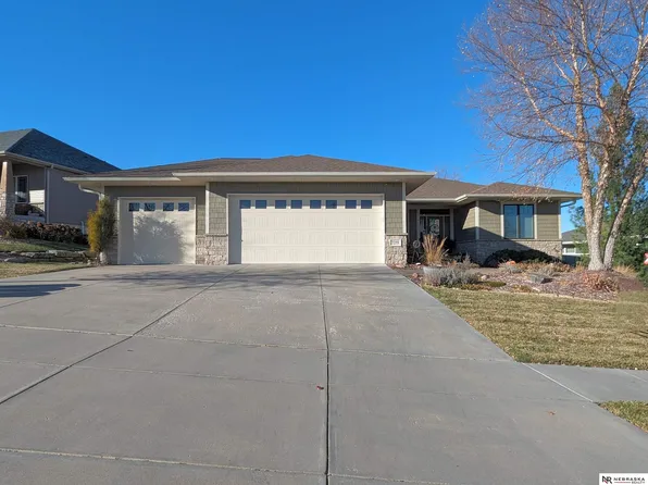 7259 Hidden Valley Dr, Lincoln, NE 68526