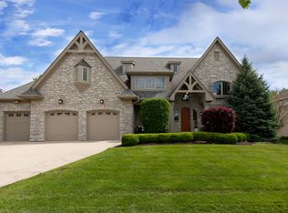 109 Mitchell Cir, Wheaton, IL 60189