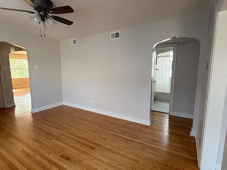 4946 N Menard Ave #2 — Photo 3