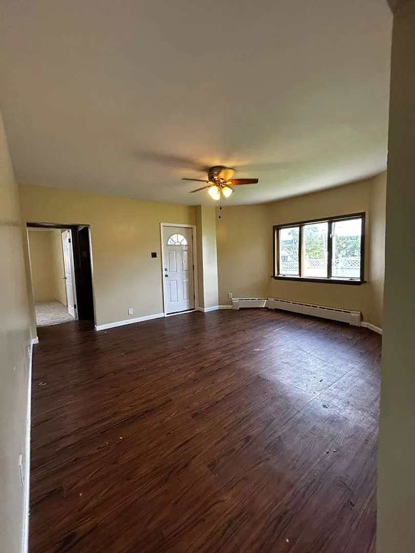 41 Fallbrook Street — Photo 4