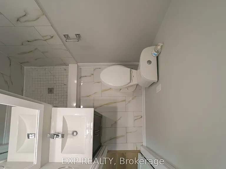 1509 Main St E #UPSTAIRS — Photo 13